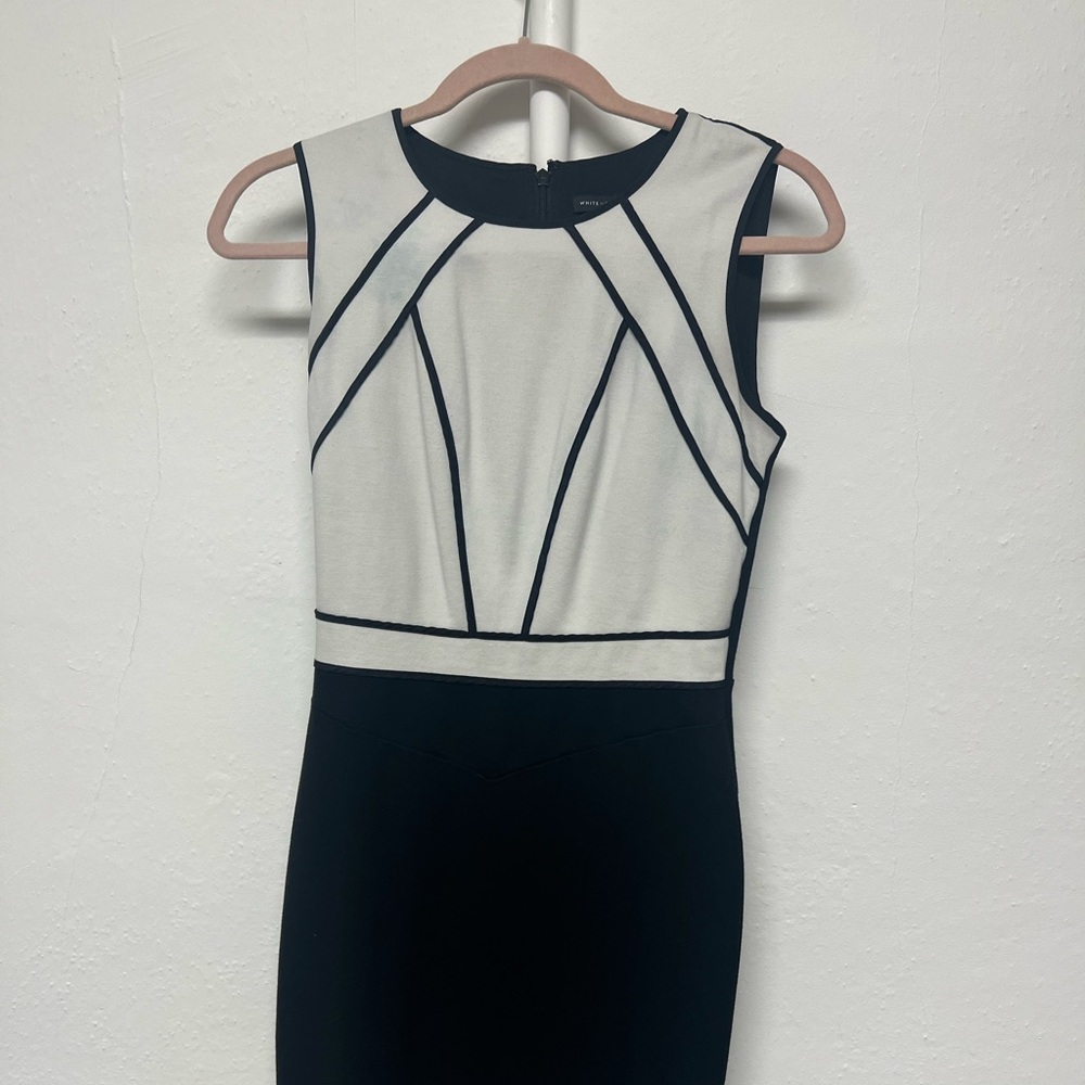 Elegant Black and White Sleeveless Dress
